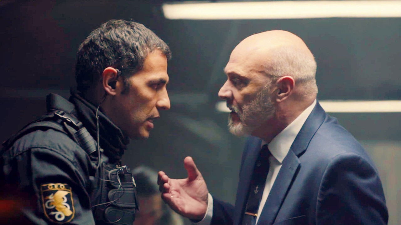 Dom z papieru - {se_code} na Filman | Online